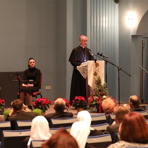 Održan predbožićni susret predstavnika crkvenih ustanova, zajednica i udruga s nadbiskupom Kutlešom